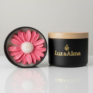 Velas aromáticas, essência da flor