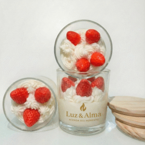 Vela mousse de morango